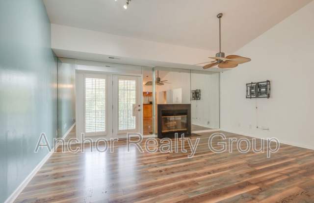 Photo of 315 24th Street - 330