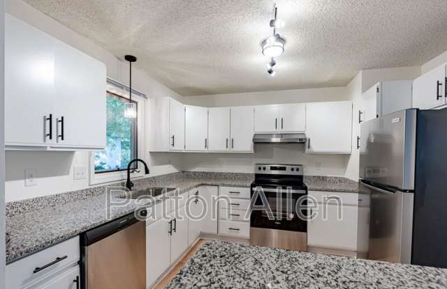 Photo of 112 Glenn Bridge Road