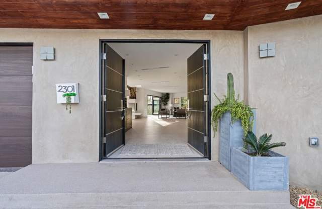 Photo of 2301 Donella Cir