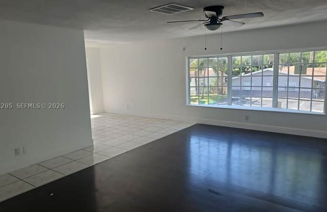 5300 NW 18th Ct