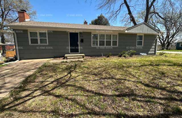 Updated 3 bedroom home in KCMO! - 5415 Sycamore Avenue, Kansas City, MO 64129