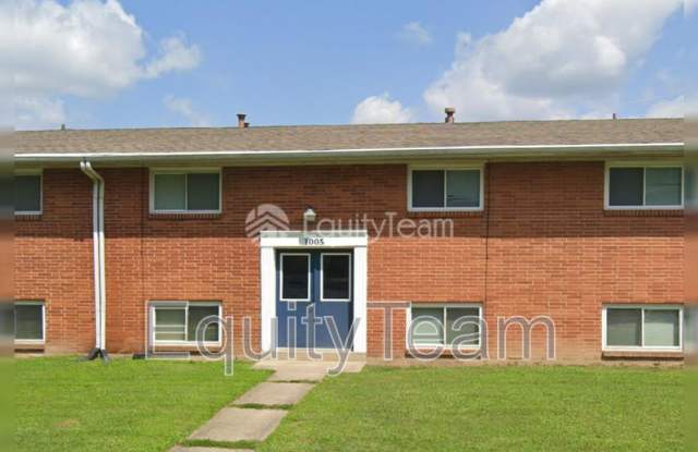 1005 E Pearl St