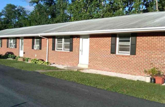 Photo of 1002 North U.S. 15 - 1002