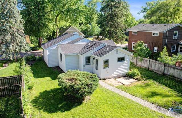 25 Fairfax Road