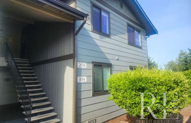 Photo of 50% OFF 1st Month's Rent! Upstairs Condo at The Narrows – Pool, Clubhouse  Woodland Views!