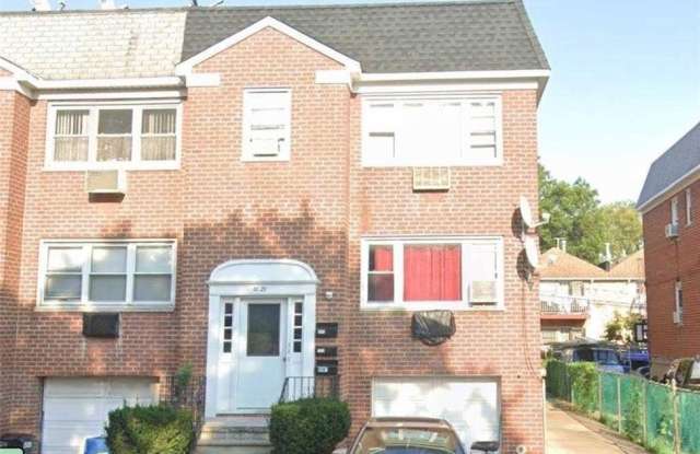 8829 Pontiac Street