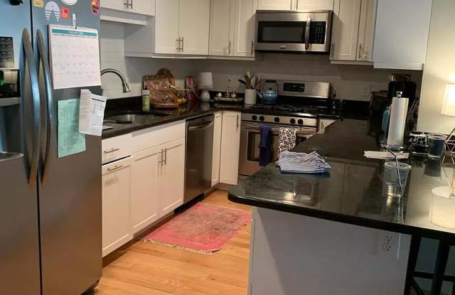 Photo of 2025 Commonwealth Ave.