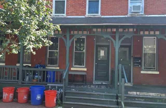 Photo of 624-B BERKLEY Street