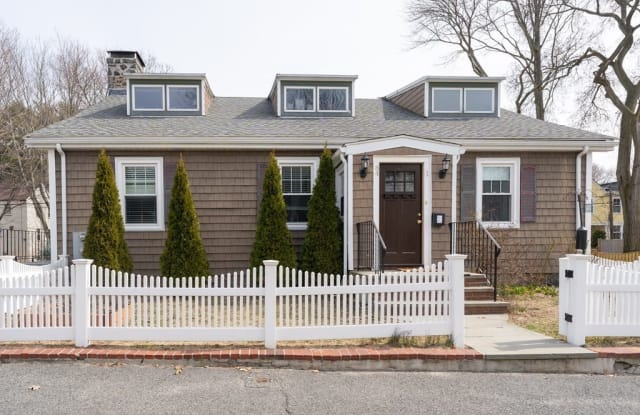 84 Bourne St - 84 Bourne Street, Boston, MA 02130