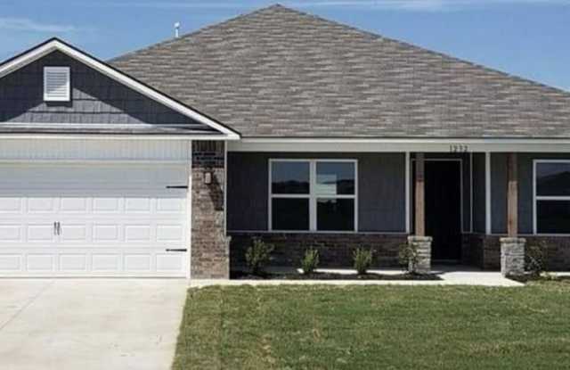 1232 East Toledo Street