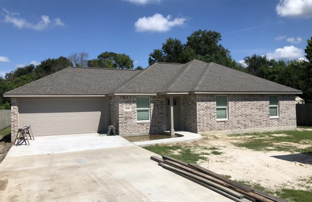 6191 32nd Street - 6191 32nd Street, Groves, TX 77619