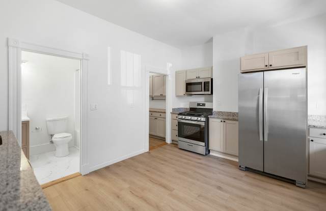 868 Huntington Avenue
