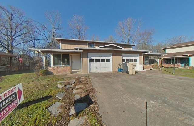 WINTER SPECIAL ~ $945 OFF FIRST MONTH RENT