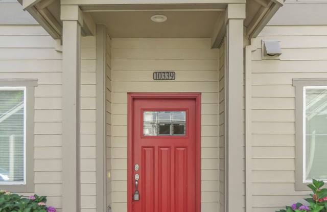 Photo of **No Rent Until January !! 2 Bedroom Townhome Available Now !! Inquire today for tour !