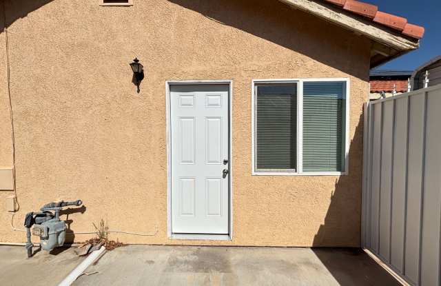 Modern East Palmdale ADU