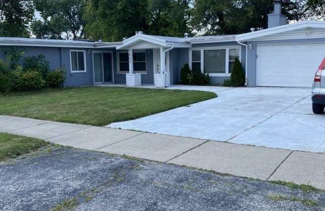 7800 W 98th Place