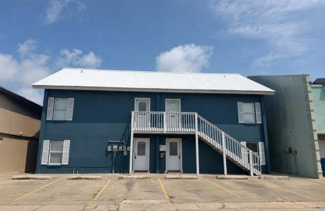 1426 Harbor Island Dr.