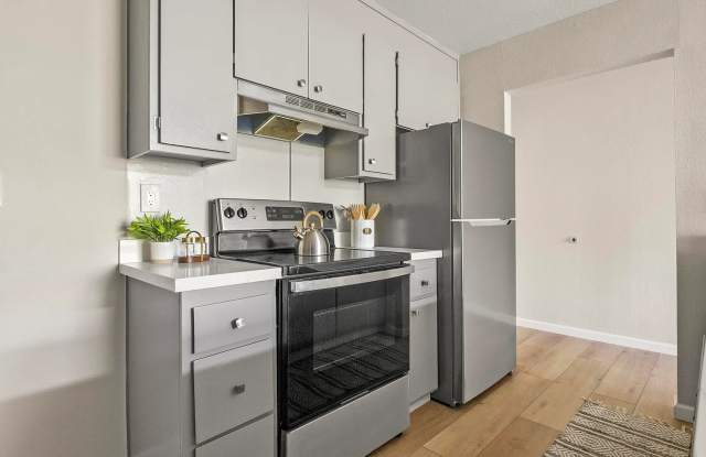 466 Crescent St Apt 307