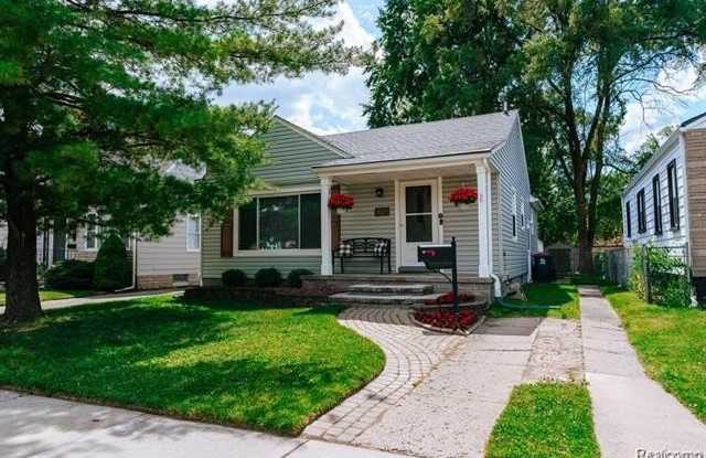 Photo of 3829 EDGAR Avenue