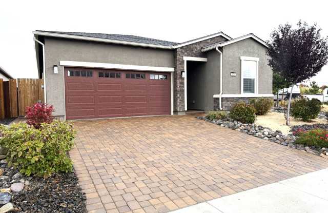 Beautiful single story Toll Brothers Home in The Prestiges Stonebrook Community