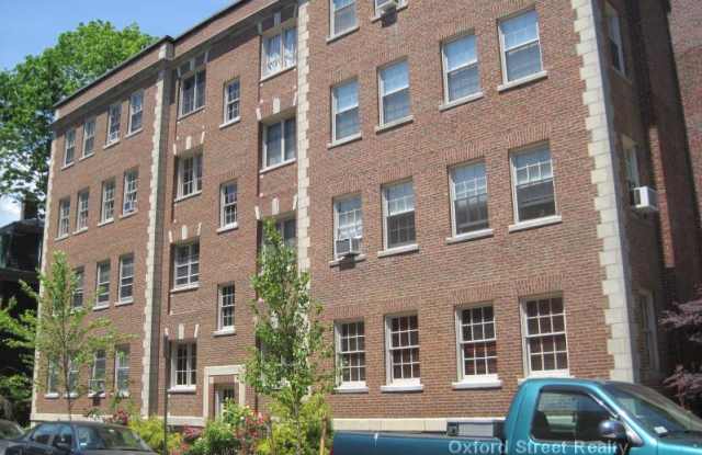 1699 Cambridge