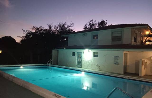 2730 Forest Hills Boulevard 203, Coral Springs, FL 33065