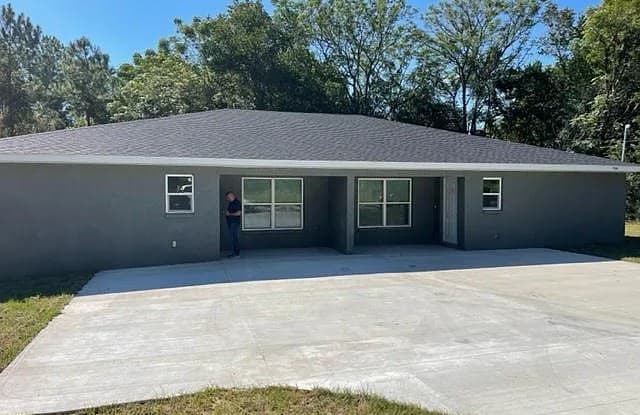 5675 NW 6th Pl - 5675 Northwest 6th Place, Marion County, FL 34482