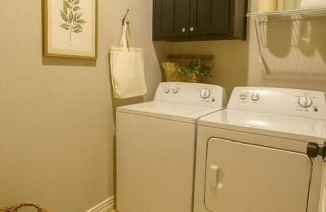 1415  S Willowbrook  CIR