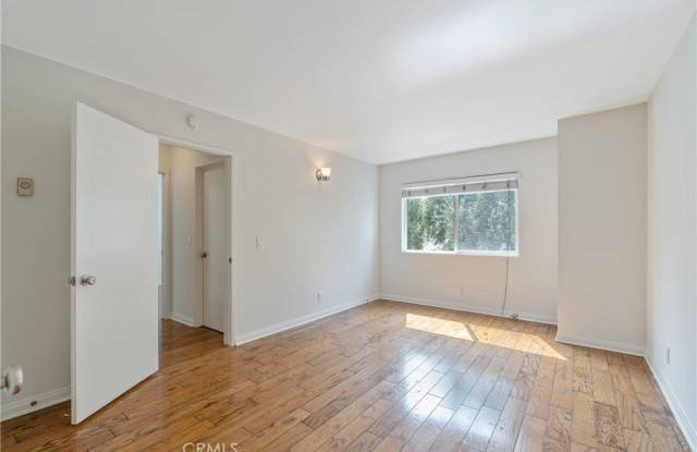 1311 Manhattan Beach Boulevard