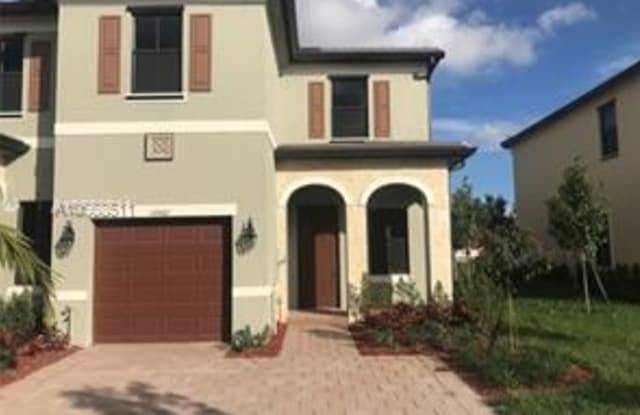 AQUABELLA - 10401 Southwest 32nd Street, University Park, FL 33165