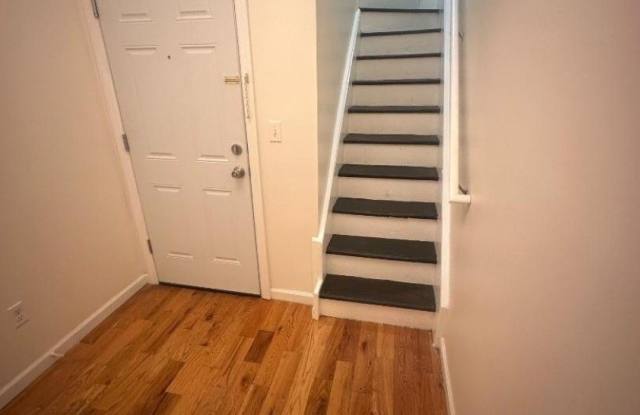 Photo of 192 Fairview Ave