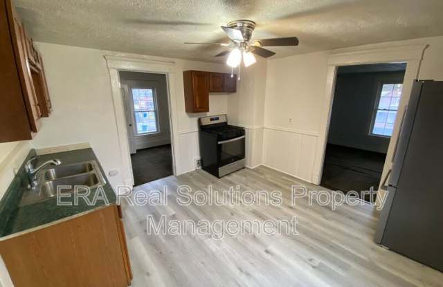 2349 Elyria Ave