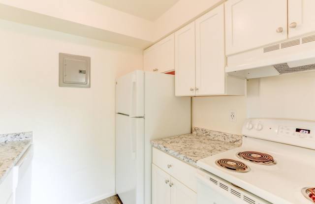 Photo of Creekside At Amherst Apartments