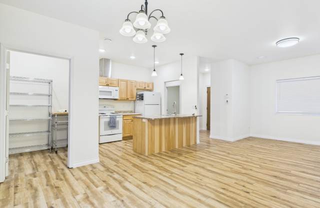 Photo of 835 Marquette Loop