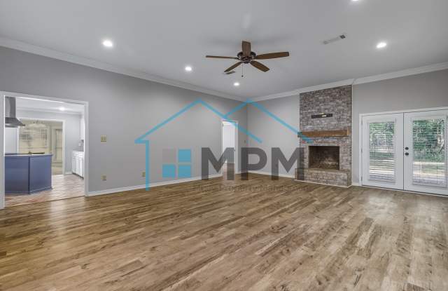 Photo of 212 Louisiana 144