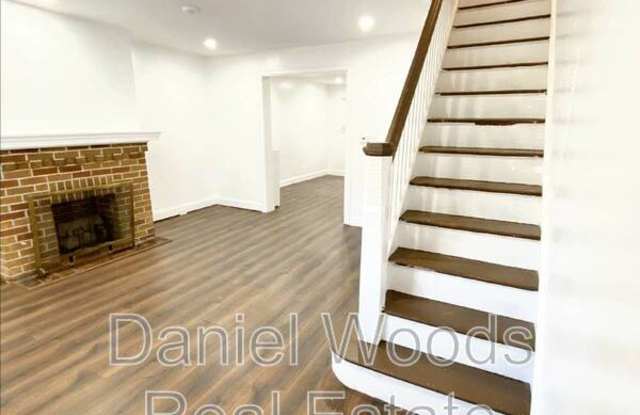 6232 North Gratz Street