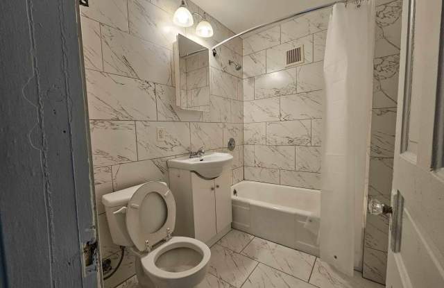 Photo of 424 E Clark Street