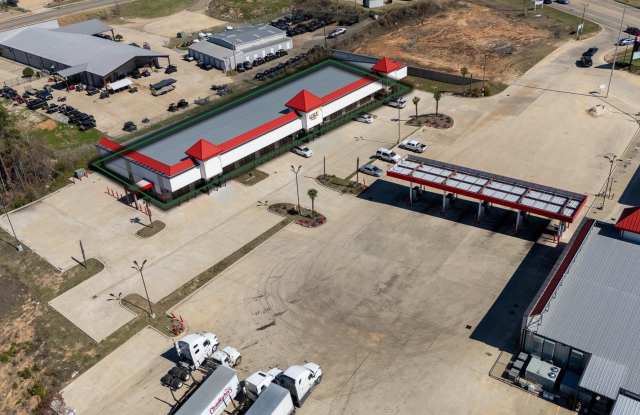 1735 FARMERVILLE HIGHWAY