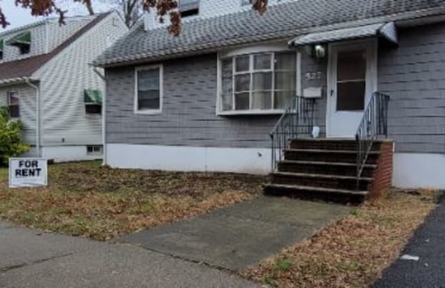 527 Oak St - 527 Oak Street, Passaic, NJ 07055