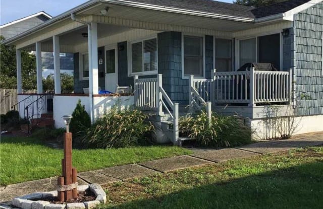 1 Granada Ln - 1 Granada Street, Atlantic Beach, NY 11509