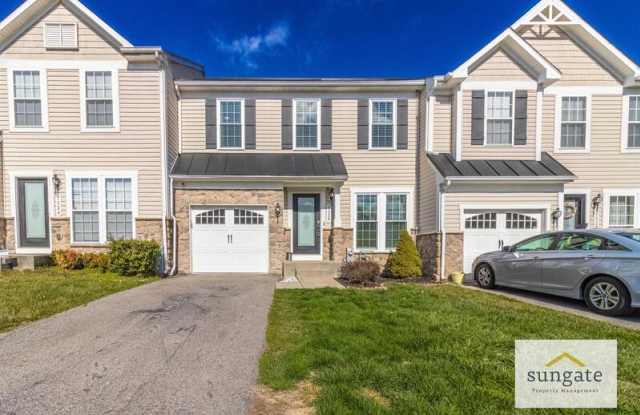 7526 Helston Ct
