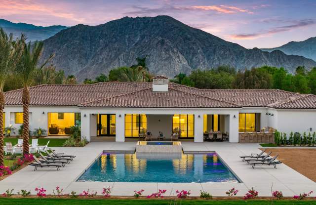 80805 Vista Bonita Trail
