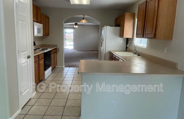 9027 S Parkside Lane E