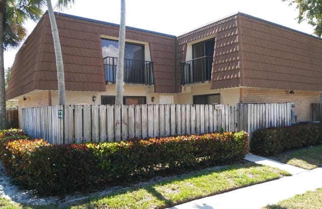 193 Charter Way - 193 Charter Way, West Palm Beach, FL 33407