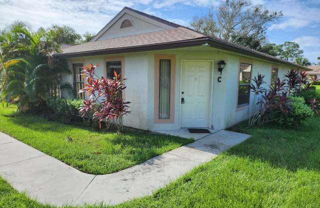 Great 2 bedroom, 2 bath Villa