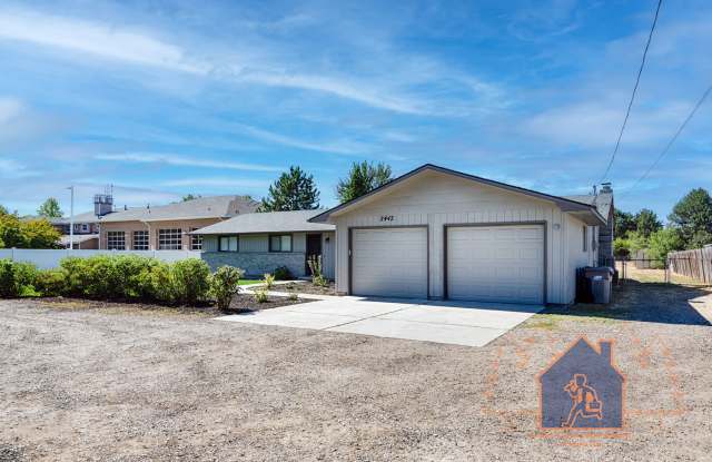 Photo of 2443 South Five Mile Road