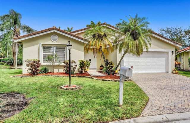 10219 NW 48th Mnr
