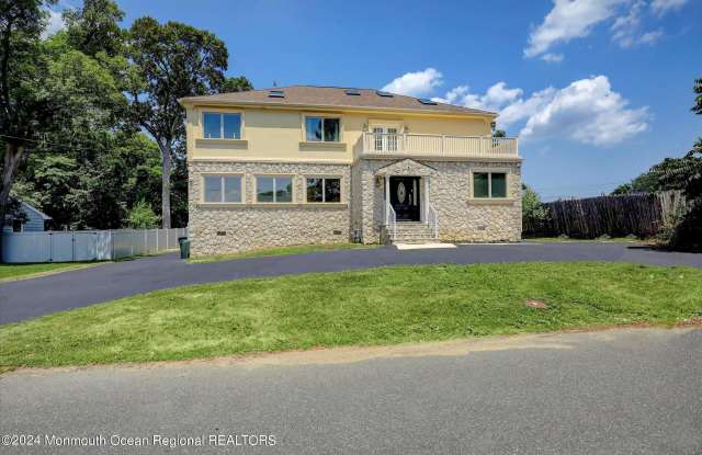 4 Berger Avenue - 4 Berger Avenue, Monmouth County, NJ 07755