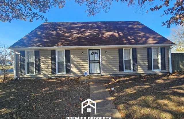 Photo of 6622 Amersham Drive