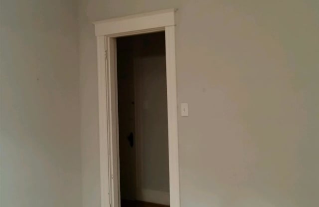 2750 Hyde Park Avenue